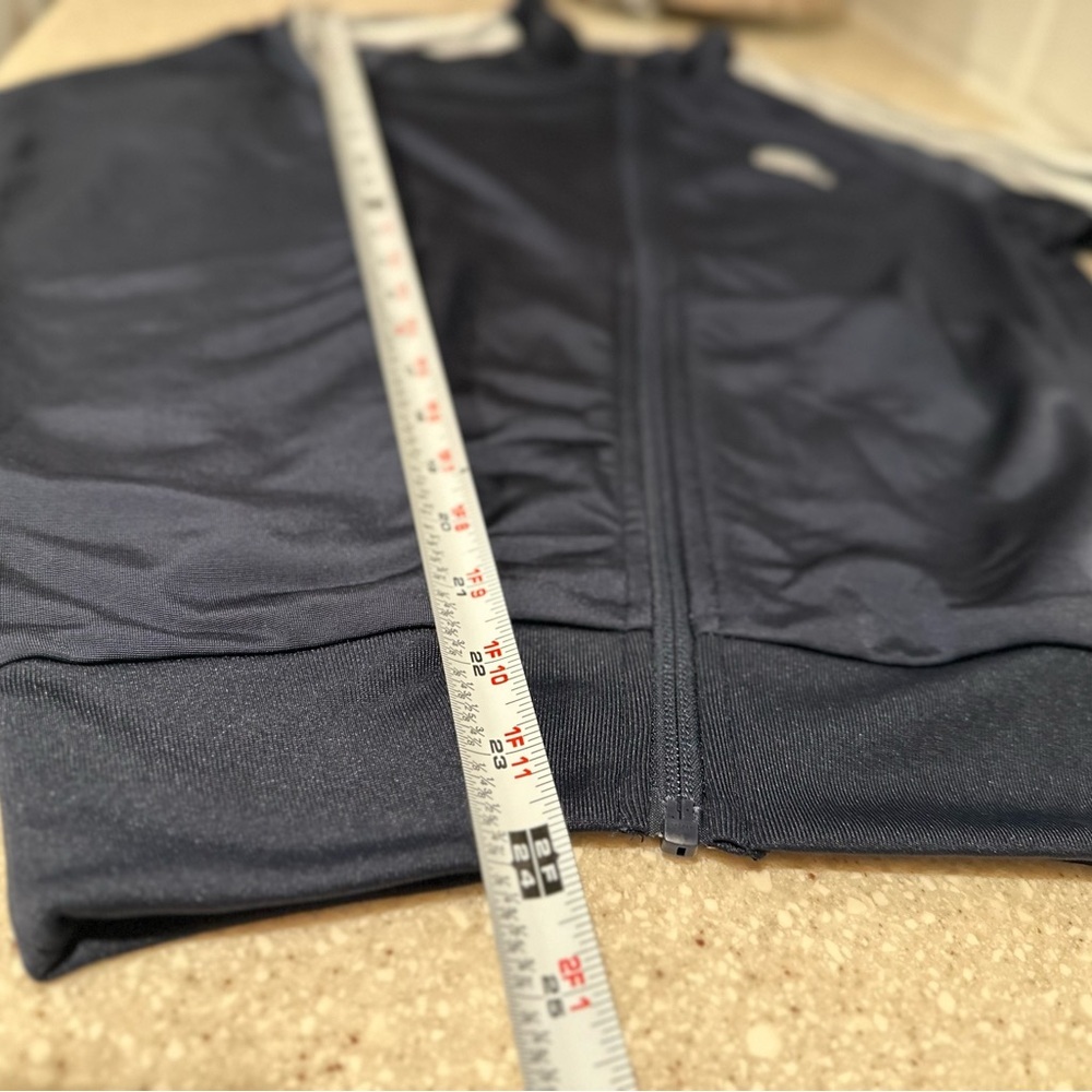 Adidas Ws Essential 3 Stripes Tricot Zip Track Jacket Pockets Raglan Small NWT - Picture 9 of 16